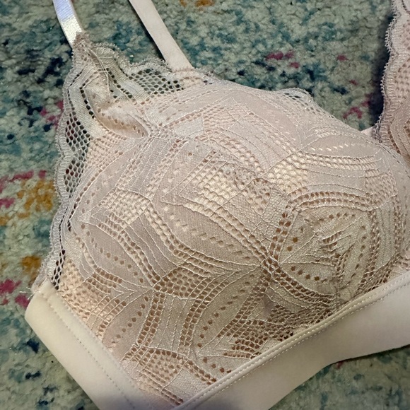 Adrienne Vittadini light pink lace bralette 38C - Picture 2 of 4